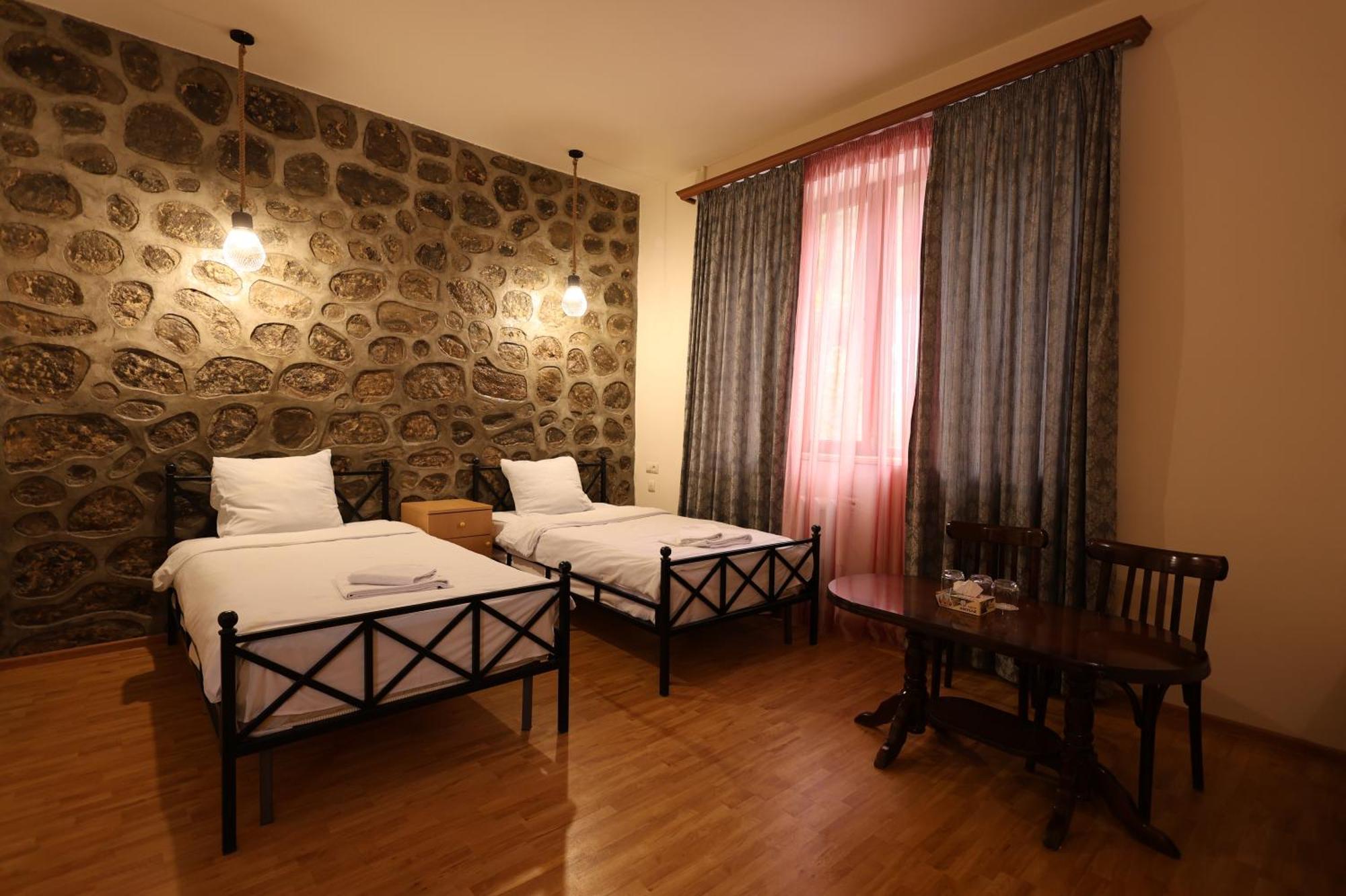 Yeghevnut Hotel Goris Dış mekan fotoğraf