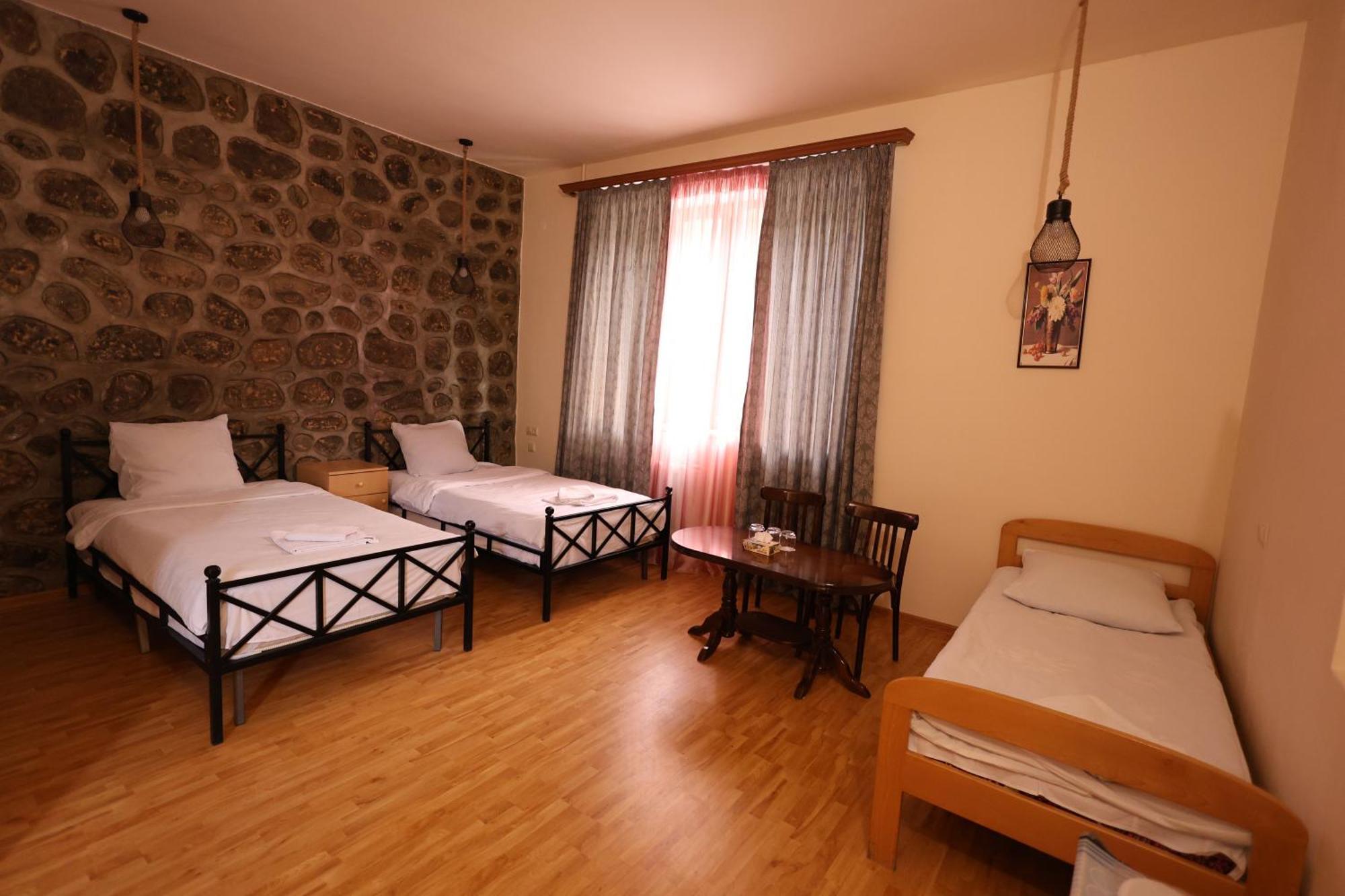 Yeghevnut Hotel Goris Dış mekan fotoğraf
