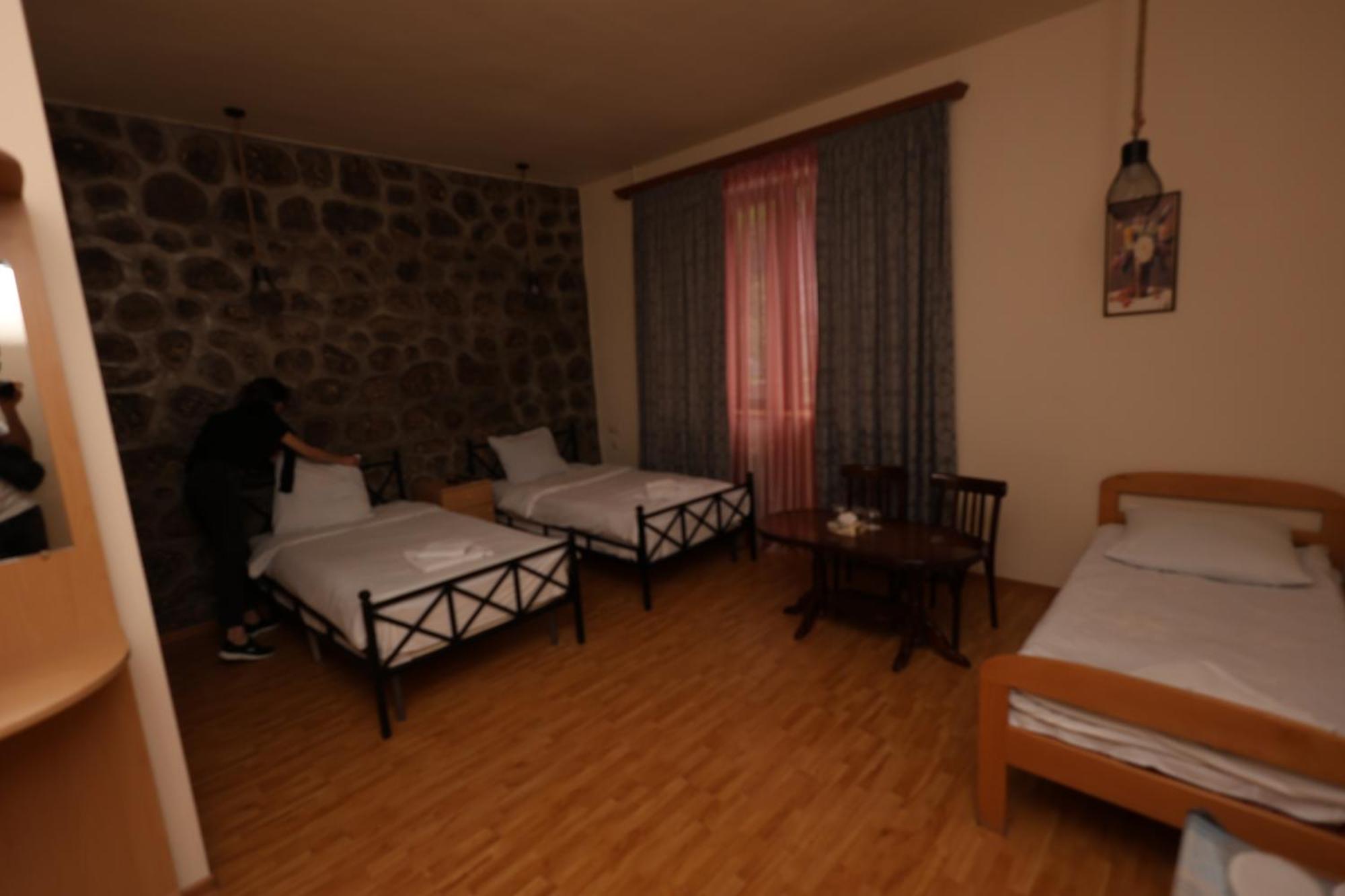 Yeghevnut Hotel Goris Dış mekan fotoğraf